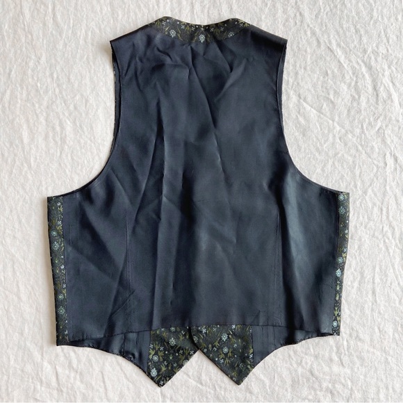 ‼️SOLD‼️ Vintage satin stitched / embroidered button down suit vest / waistcoat - Picture 4 of 5